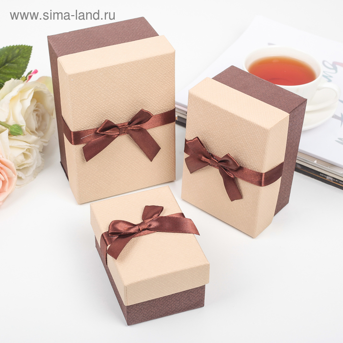 Набор коробок 3 в 1, с бантом, коричневый, 16 х 10,5 х 8 - 11 х 8 х 6 см
Набор коробок 3 в 1, с бантом, коричневый, 16 х 10,5 х 8 - 11 х 8 х 6 см