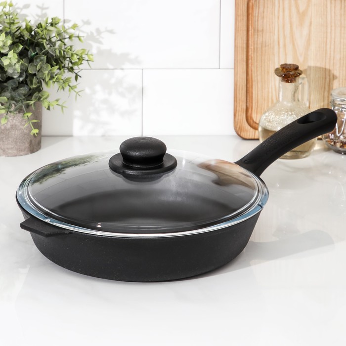 Сковорода чугунная, d=26 см, h=6 см, бакелитовая ручка, стеклянная крышка, цвет чёрный 
Сковорода чугунная, d=26 см, h=6 см, бакелитовая ручка, стеклянная крышка, цвет чёрный