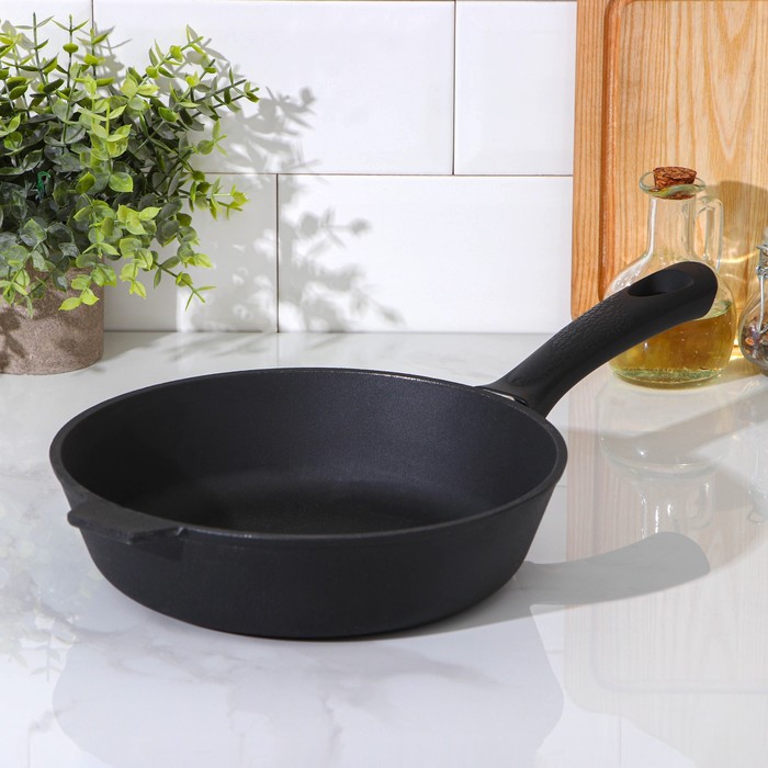 Сковорода чугунная, d=24 см, бакелитовая ручка, цвет чёрный
Сковорода чугунная, d=24 см, бакелитовая ручка, цвет чёрный