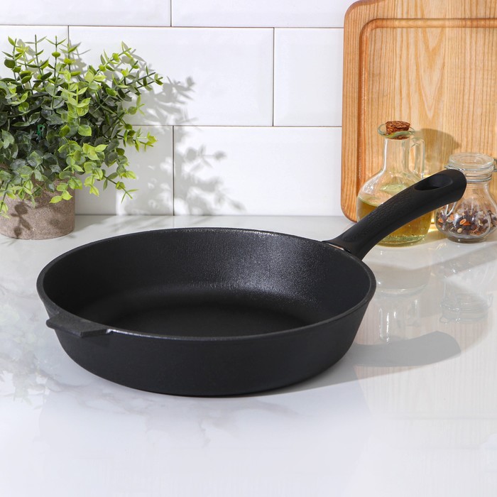 Сковорода чугунная, d=28 см, бакелитовая ручка, цвет чёрный
Сковорода чугунная, d=28 см, бакелитовая ручка, цвет чёрный