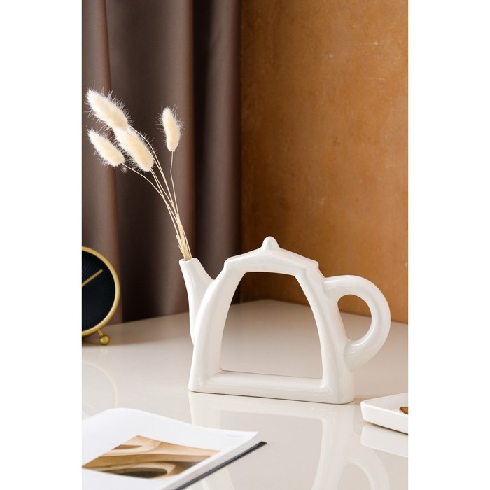 Ваза керамическая "Чайник", настольная, белая, 17 см
Ваза керамическая "Чайник", настольная, белая, 17 см