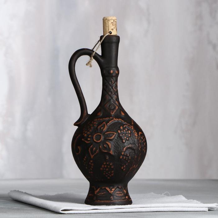 Винная бутылка "София", красная глина, 0.9 л
Винная бутылка "София", красная глина, 0.9 л