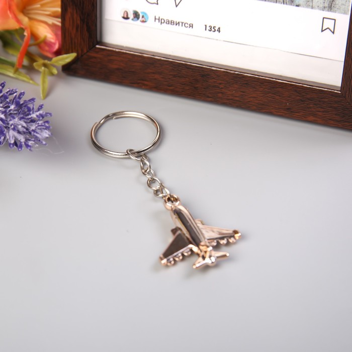 Брелок пластик под металл "Самолет" золото 3х3 см
Брелок пластик под металл "Самолет" золото 3х3 см
