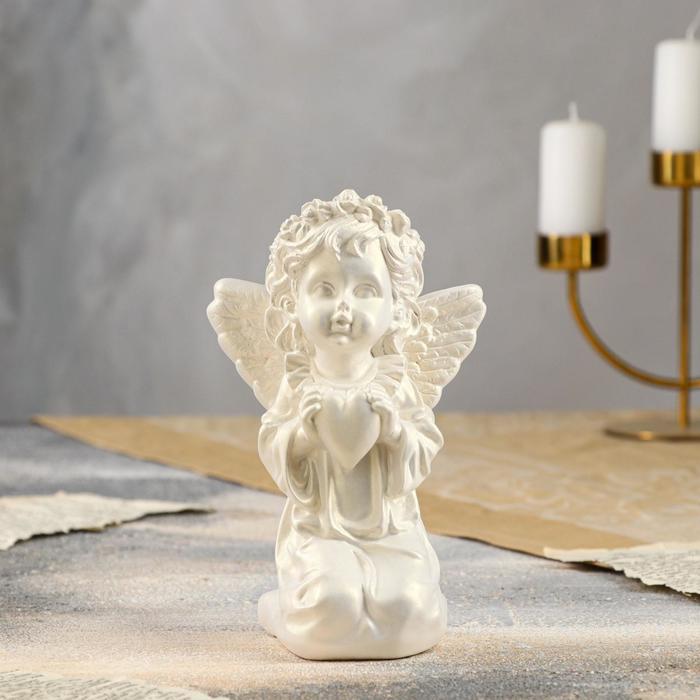 Статуэтка "Ангел с сердцем", перламутровая, 19 см
Статуэтка "Ангел с сердцем", перламутровая, 19 см