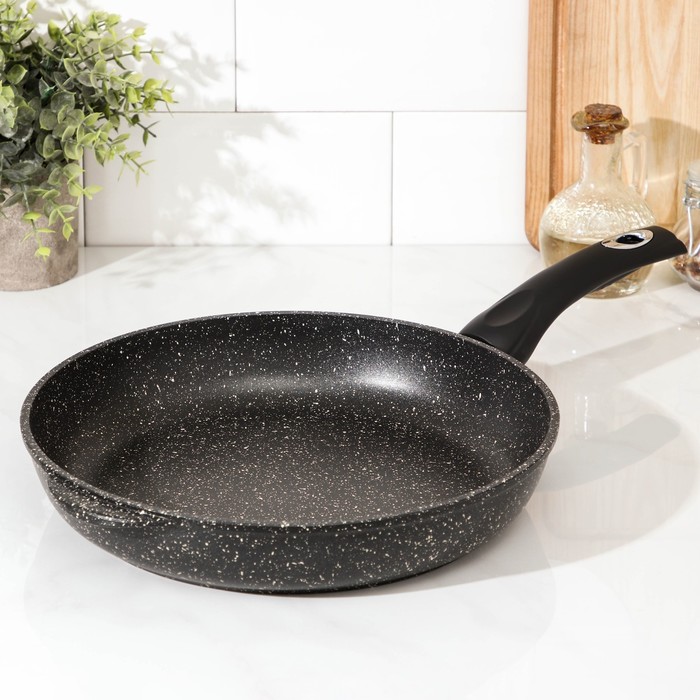 Сковорода «Гранит», d=28 см, пластиковая ручка, антипригарное покрытие, цвет чёрный
Сковорода «Гранит», d=28 см, пластиковая ручка, антипригарное покрытие, цвет чёрный