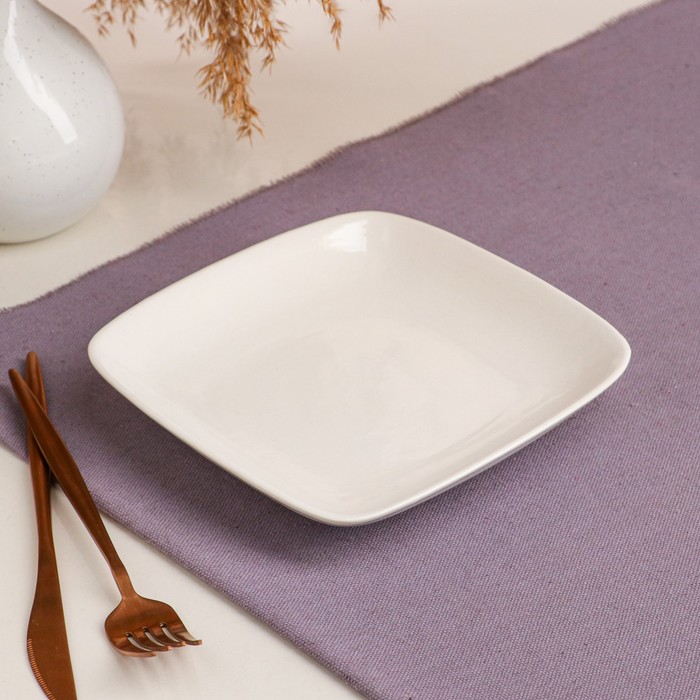 Тарелка "Квадрат", белая, керамика, 18 см
Тарелка "Квадрат", белая, керамика, 18 см