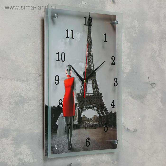 фото Часы настенные, серия: город, "девушка в красном платье в париже", 30х40 см сюжет