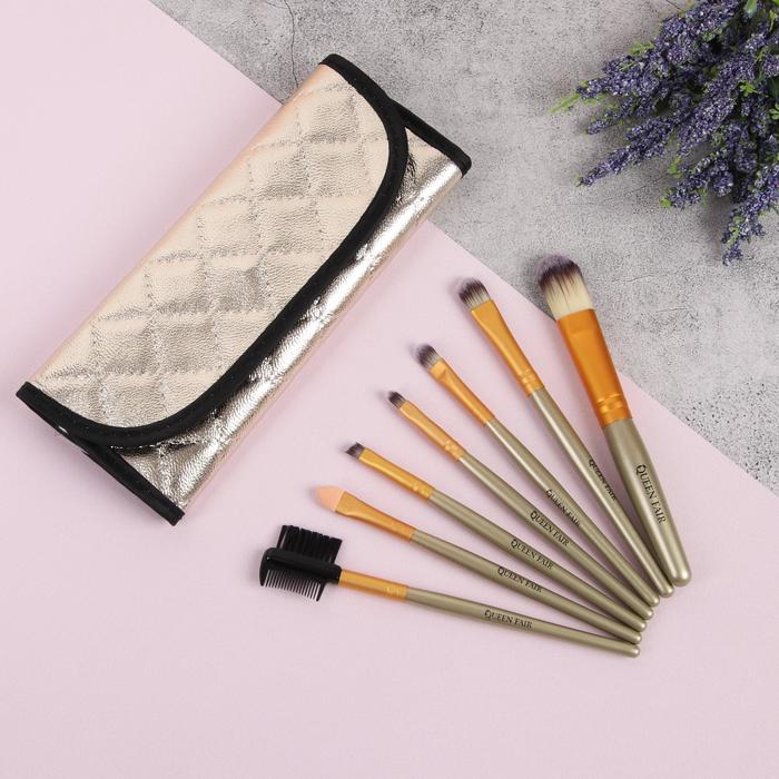 Набор кистей для макияжа, 7 предметов, чехол на кнопке, цвет золотой/зелёный
Набор кистей для макияжа, 7 предметов, чехол на кнопке, цвет золотой/зелёный