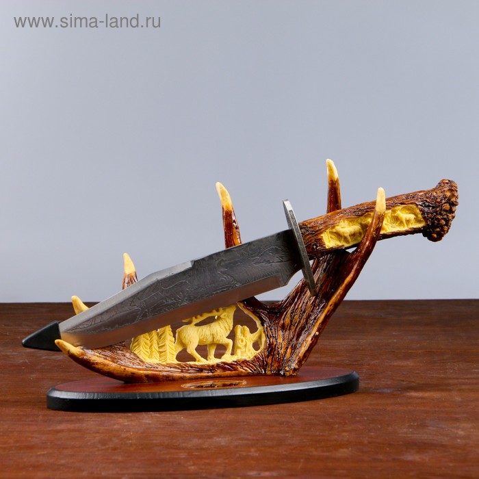 Сувенирное изделие, на подставке с лосем, на лосинных рогах 38х20 см
Сувенирное изделие, на подставке с лосем, на лосинных рогах 38х20 см