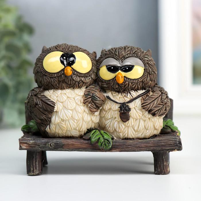 Сувенир полистоун "Совушки на скамеейке" 10х5,5х7,5 см
Сувенир полистоун "Совушки на скамеейке" 10х5,5х7,5 см