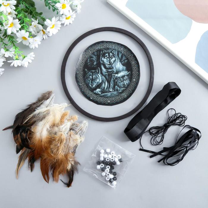 Набор для изготовления ловца снов "Волки" 20х20 см
Набор для изготовления ловца снов "Волки" 20х20 см