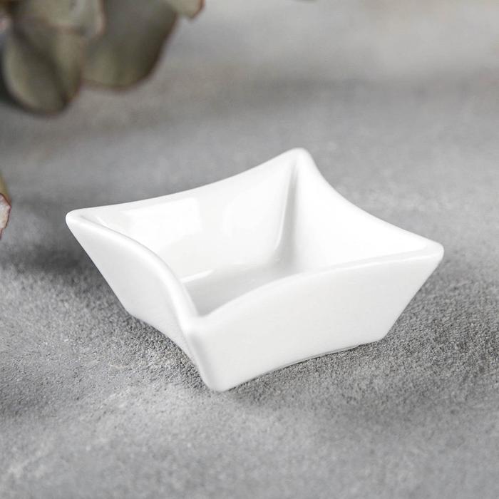 Блюдо, 4,5×4,5 см
Блюдо, 4,5×4,5 см