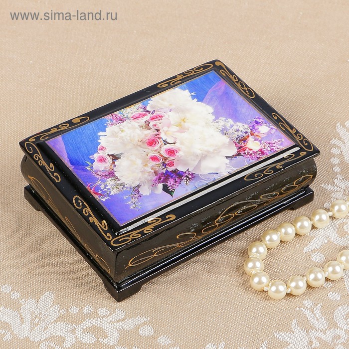 Шкатулка «Розы с белыми цветами», 8×10 см, лаковая миниатюра
Шкатулка «Розы с белыми цветами», 8×10 см, лаковая миниатюра