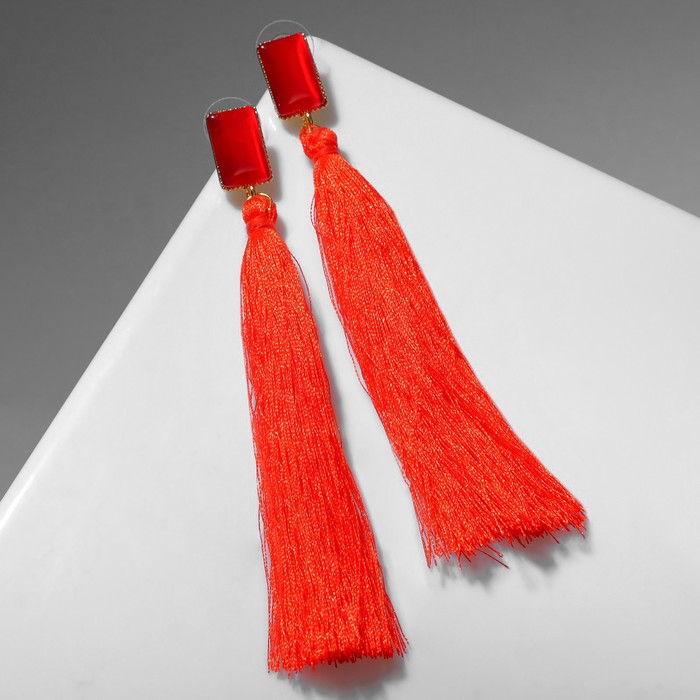 Серьги ассорти "Кисти" яркий образ, прямоугольник, цвет бордовый в золоте 
Серьги ассорти "Кисти" яркий образ, прямоугольник, цвет бордовый в золоте