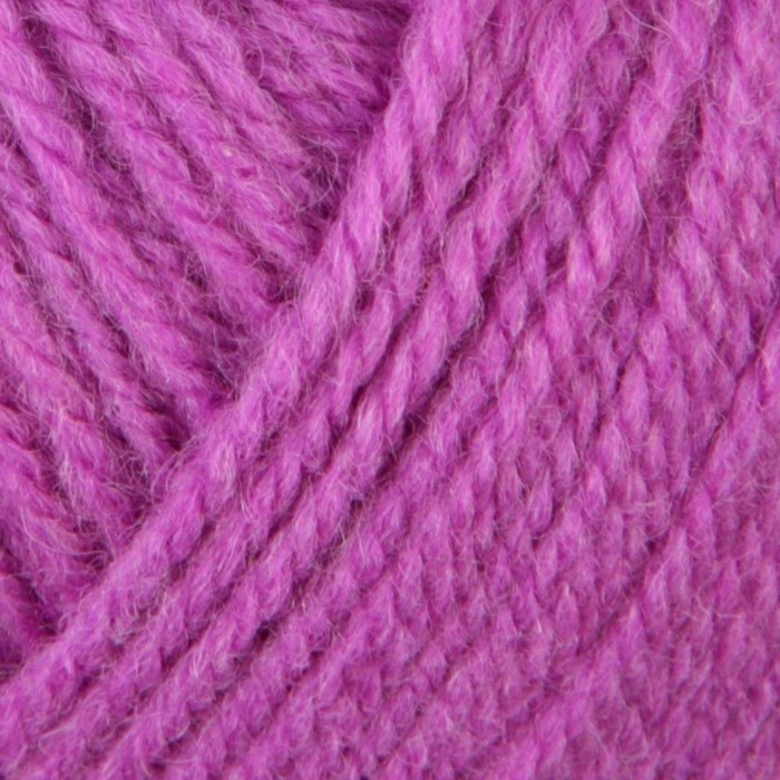 Пряжа "Подмосковная" 50% шерсть, 50% акрил 250м/100гр (3880, фуксия)
Пряжа "Подмосковная" 50% шерсть, 50% акрил 250м/100гр (3880, фуксия)