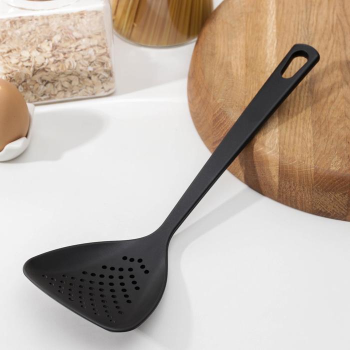 Шумовка нейлоновая, цвет черный
Шумовка нейлоновая, цвет черный