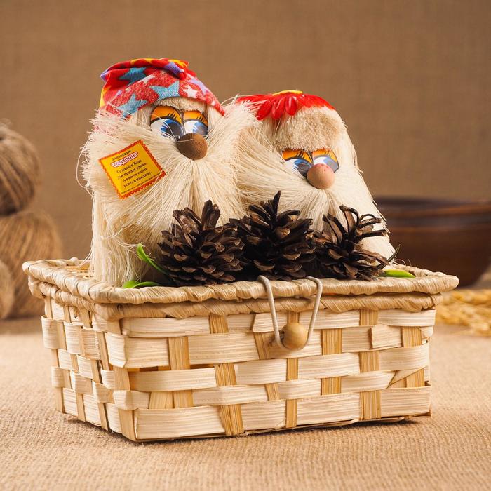 Оберег «Пара домовых в корзинке», микс
Оберег «Пара домовых в корзинке», микс