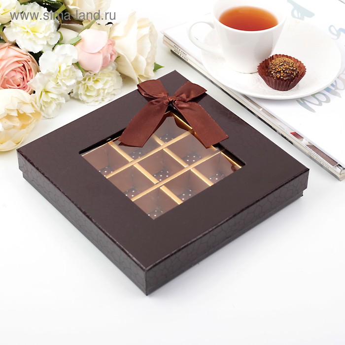 Коробка подарочная 21 х 21 х 4 см
Коробка подарочная 21 х 21 х 4 см