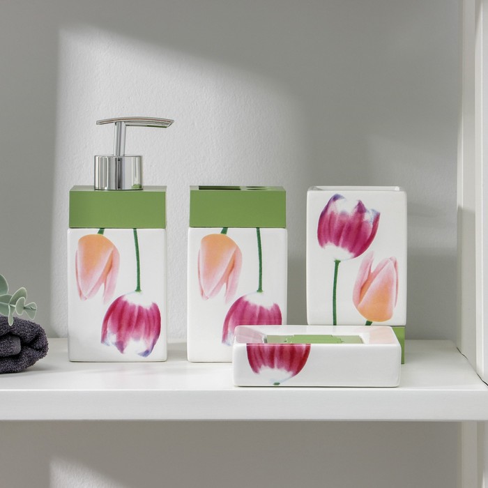 Набор аксессуаров для ванной комнаты «Полдень», 4 предмета (дозатор 300 мл, мыльница, 2 стакана)
Набор аксессуаров для ванной комнаты «Полдень», 4 предмета (дозатор 300 мл, мыльница, 2 стакана)