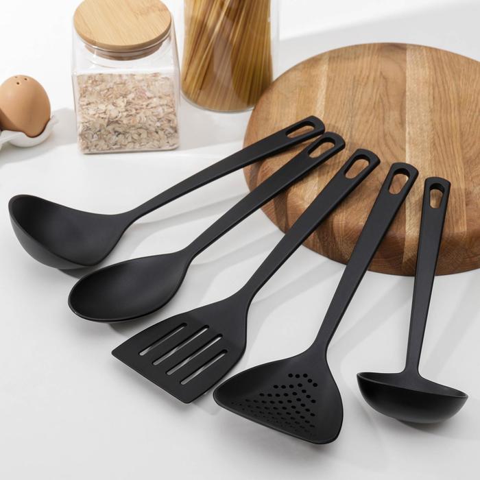 Кухонный набор 5 предметов, цвет черный
Кухонный набор 5 предметов, цвет черный