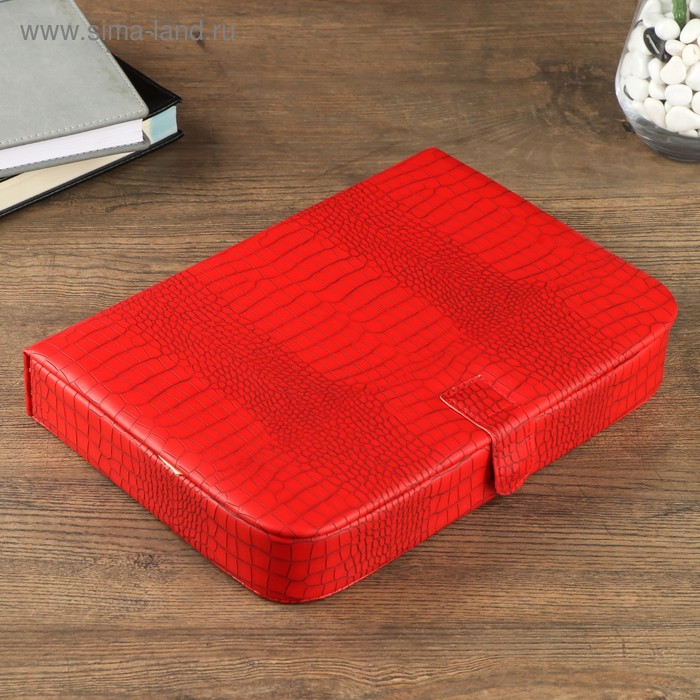 Шкатулка кожзам для украшений "Рептилия" красная матовая 4,5х26,5х18,5 см
Шкатулка кожзам для украшений "Рептилия" красная матовая 4,5х26,5х18,5 см