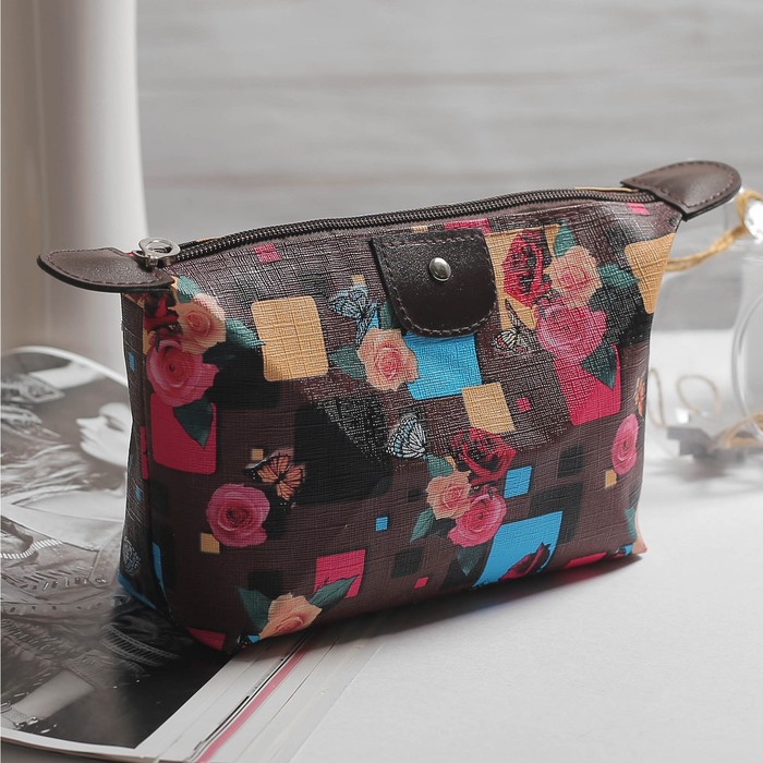 Косметичка-сумочка, отдел на молнии, цвет коричневый
Косметичка-сумочка, отдел на молнии, цвет коричневый