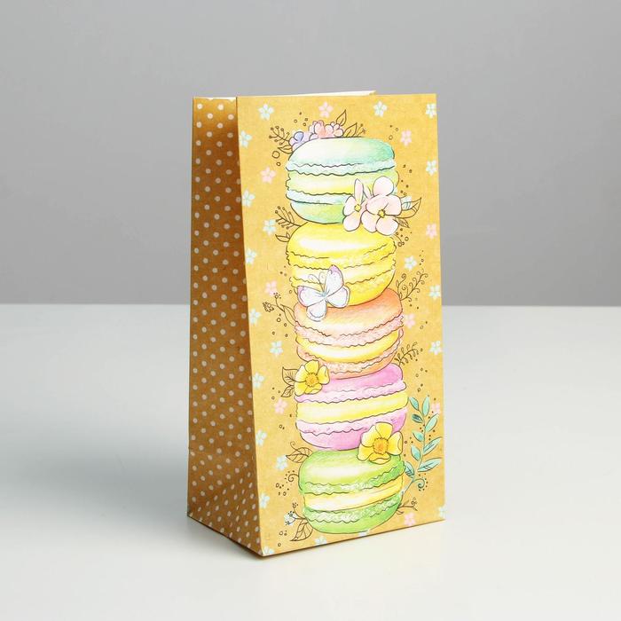 Пакет подарочный без ручек «Вкусняшки», 10 × 19.3 × 7 см
Пакет подарочный без ручек «Вкусняшки», 10 × 19.3 × 7 см
