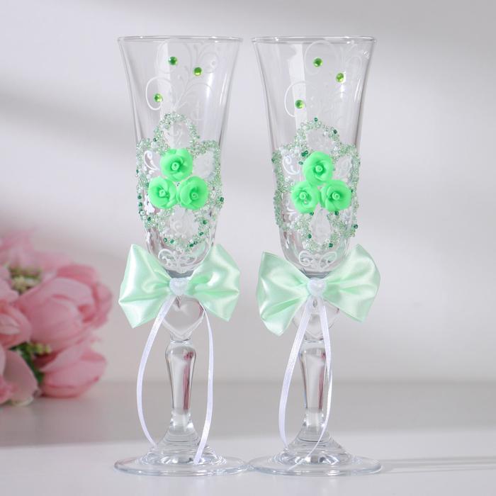 Набор свадебных бокалов "Восторг", с лепниной, бисером и бантами, салатовый
Набор свадебных бокалов "Восторг", с лепниной, бисером и бантами, салатовый