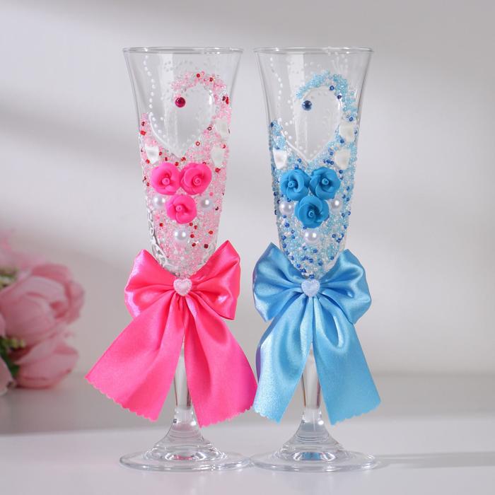Набор свадебных бокалов "Фантазия", с лепниной и бисером, розово-голубой
Набор свадебных бокалов "Фантазия", с лепниной и бисером, розово-голубой