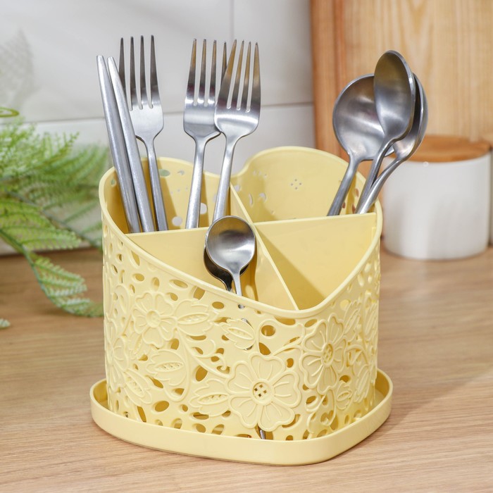 Подставка под столовые приборы «Сердце», цвет светло-жёлтый
Подставка под столовые приборы «Сердце», цвет светло-жёлтый