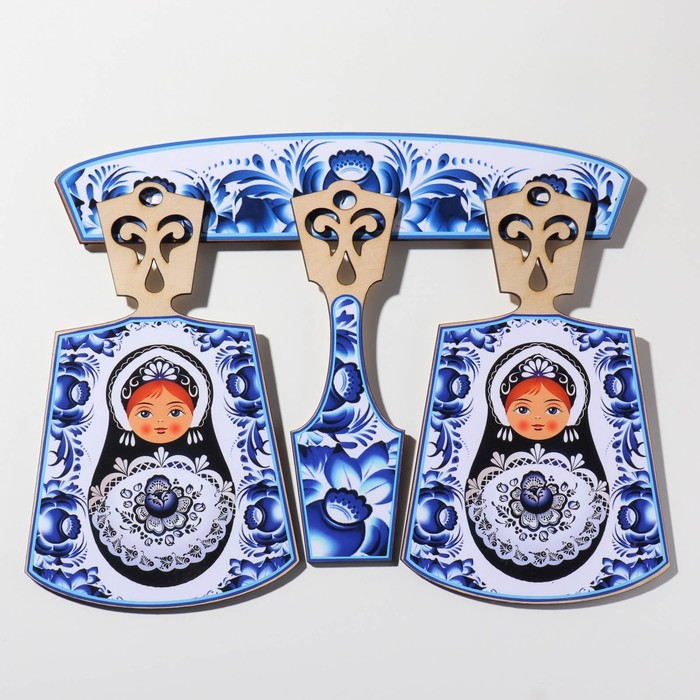 Набор досок «Хозяюшка». гжель с матрёшкой, сувенирный, 4 предмета, размер доски 17 х 28 см
Набор досок «Хозяюшка». гжель с матрёшкой, сувенирный, 4 предмета, размер доски 17 х 28 см