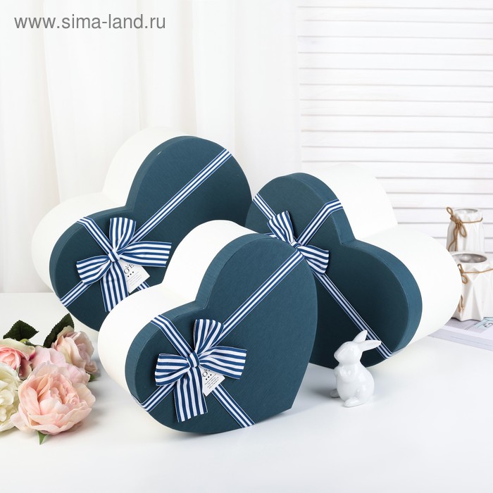 Набор коробок 3в1 "Сердца" 33,7х27,3х16 см
Набор коробок 3в1 "Сердца" 33,7х27,3х16 см