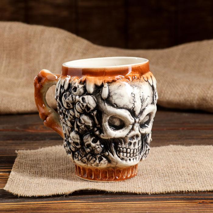 Кружка "Череп", задувка, 0.5 л, микс
Кружка "Череп", задувка, 0.5 л, микс