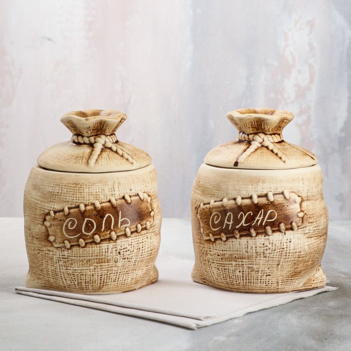 Набор для специй "Мешочек", 2 предмета, бежево-коричневый, керамика, 1.5 л
Набор для специй "Мешочек", 2 предмета, бежево-коричневый, керамика, 1.5 л