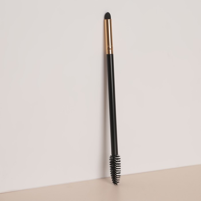 Аппликатор-щёточка для макияжа, двусторонняя, 15,3 см, цвет чёрный
Аппликатор-щёточка для макияжа, двусторонняя, 15,3 см, цвет чёрный