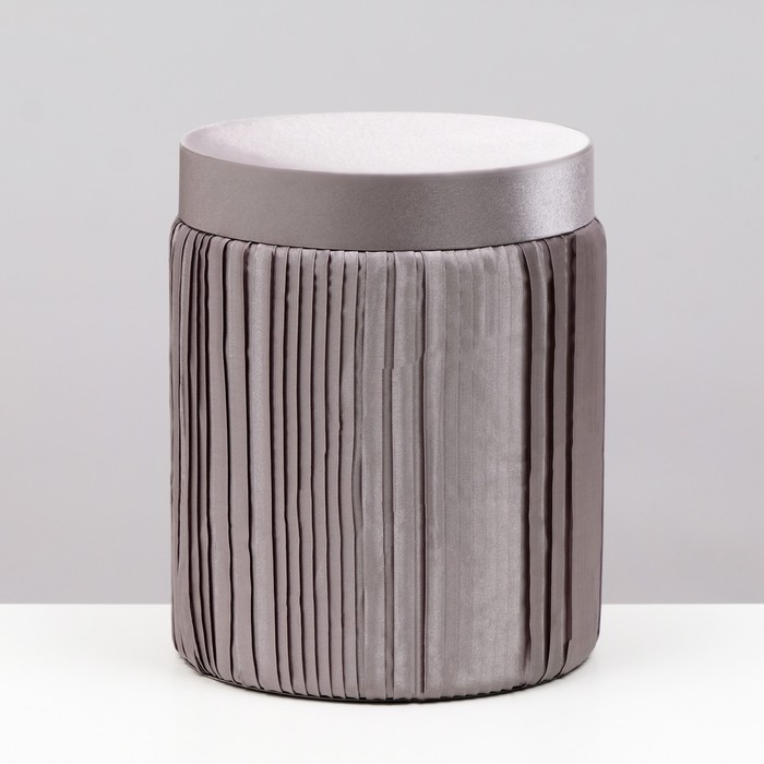 Коробка подарочная, "Абажур тканевый" серый, 17х17х21,5 см 
Коробка подарочная, "Абажур тканевый" серый, 17х17х21,5 см