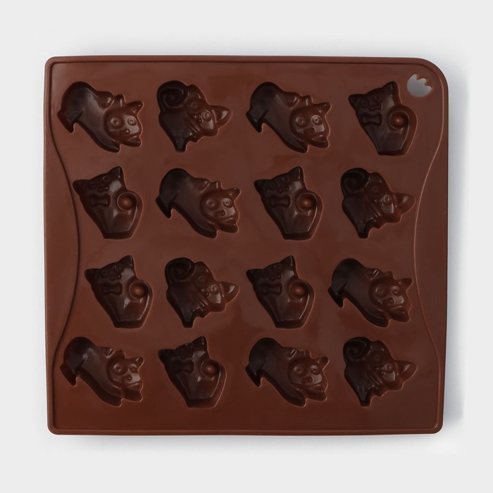 фото Форма силиконовая для льда и кондитерских украшений доляна «кошки», 18×17×2 см, 16 ячеек, цвет шоколадный