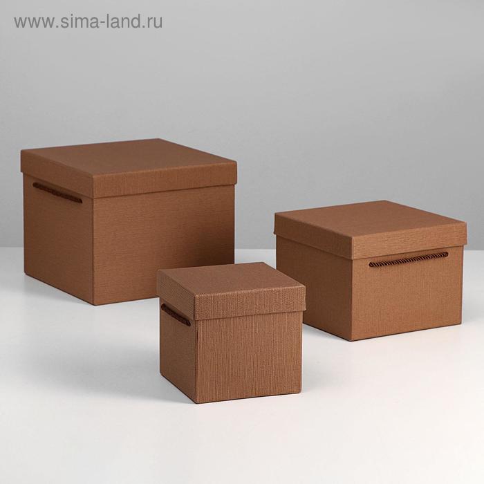 Набор коробок 3 в 1, тёмно-бежевый, 25 х 25 х 20 - 14 х 14 х 14 см
Набор коробок 3 в 1, тёмно-бежевый, 25 х 25 х 20 - 14 х 14 х 14 см