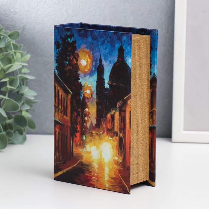 фото Сейф-книга дерево под шёлк "улицы ночного города" 17х11х5 см