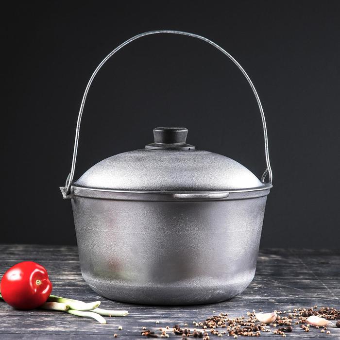 Казан алюминиевый "Походный", с крышкой и дужкой, 5.5 л 
Казан алюминиевый "Походный", с крышкой и дужкой, 5.5 л