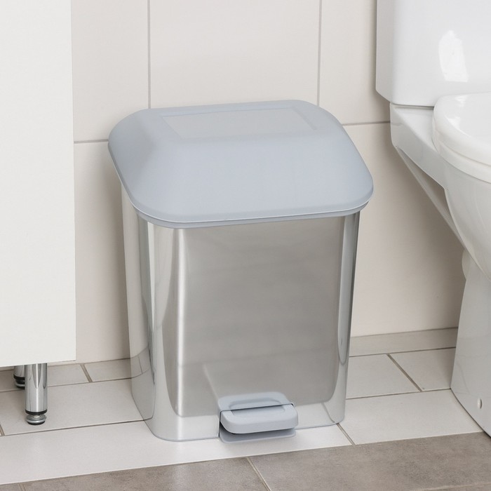 Контейнер для мусора с педалью «Металл», 15 л
Контейнер для мусора с педалью «Металл», 15 л