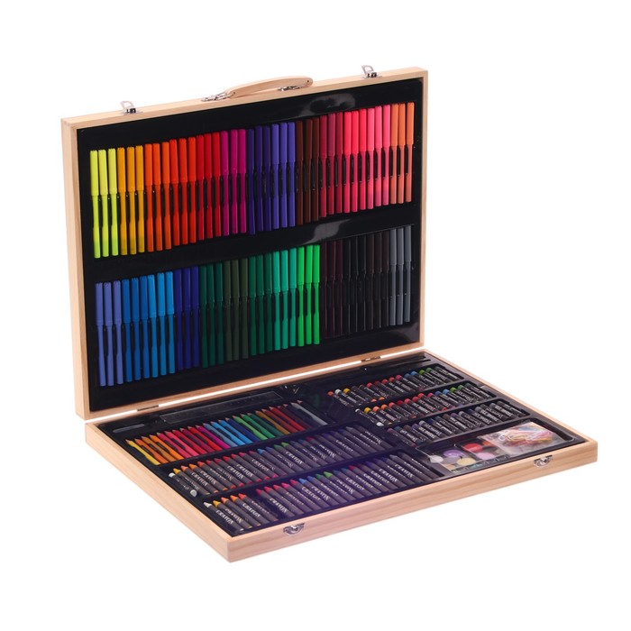 Набор для рисования 251 предмет в деревянном чемоданчике 
Набор для рисования 251 предмет в деревянном чемоданчике
