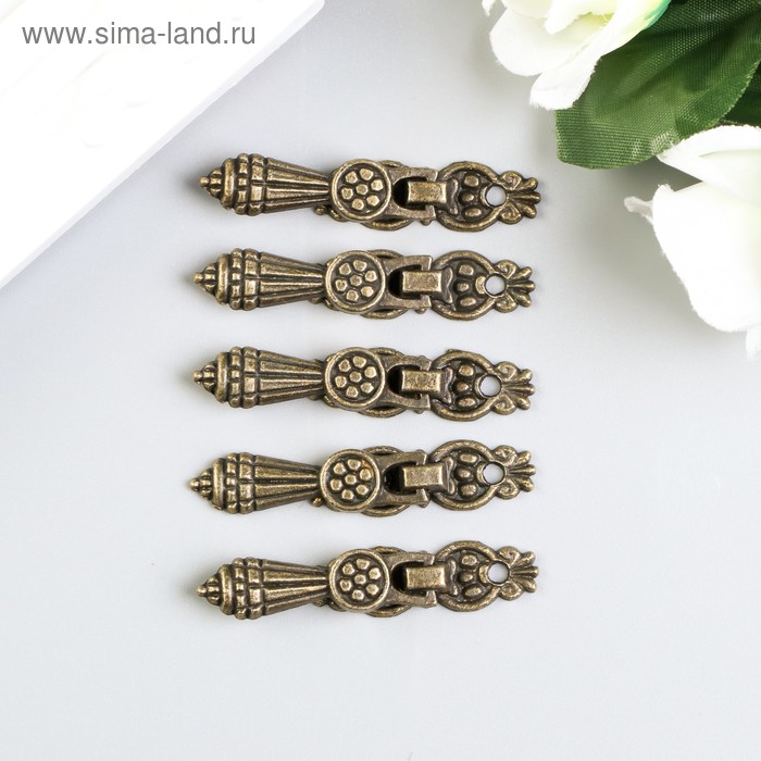 Ручка для шкатулки металл "Цветочек" 5,3х1,1 см
Ручка для шкатулки металл "Цветочек" 5,3х1,1 см