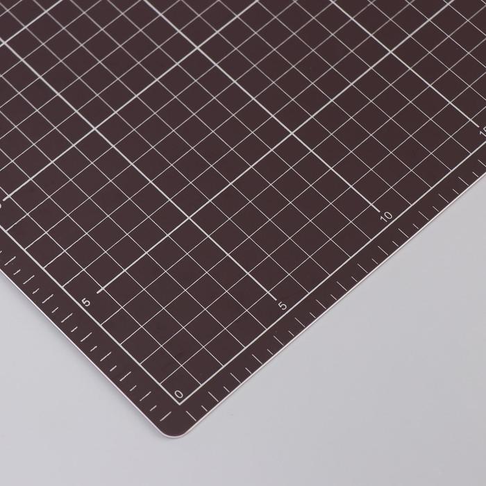 фото Резиновый мат двухсторонний для творчества а4 белый с чёрным 22х30х0,3 см