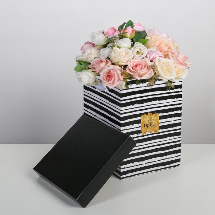 Коробка складная «Акварельные полоски», 17 × 25 см
Коробка складная «Акварельные полоски», 17 × 25 см