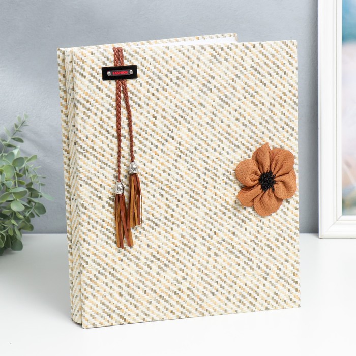 Фотоальбом на 100 фото 15х21 см "Прованс. Жизель" текстиль 32,5х27,5х4 см
Фотоальбом на 100 фото 15х21 см "Прованс. Жизель" текстиль 32,5х27,5х4 см