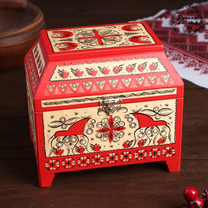 Ларчик, 15,5×11×12 см, мезенская роспись
Ларчик, 15,5×11×12 см, мезенская роспись
