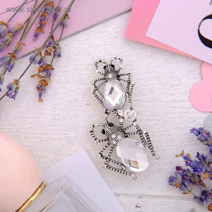 Брошь "Паучки", цвет белый в серебре
Брошь "Паучки", цвет белый в серебре