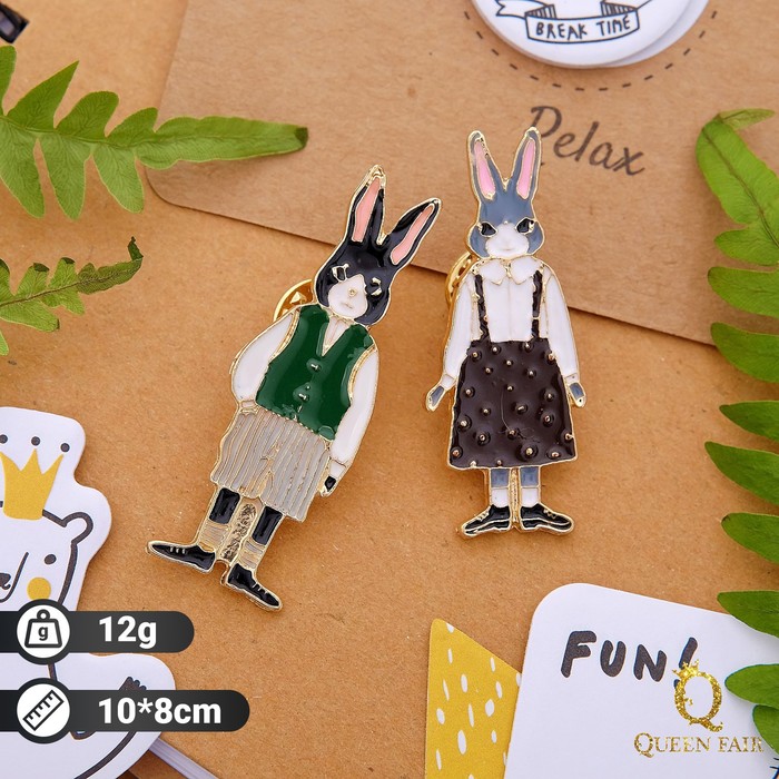 Набор значков "Зайцы", цветные в золоте
Набор значков "Зайцы", цветные в золоте