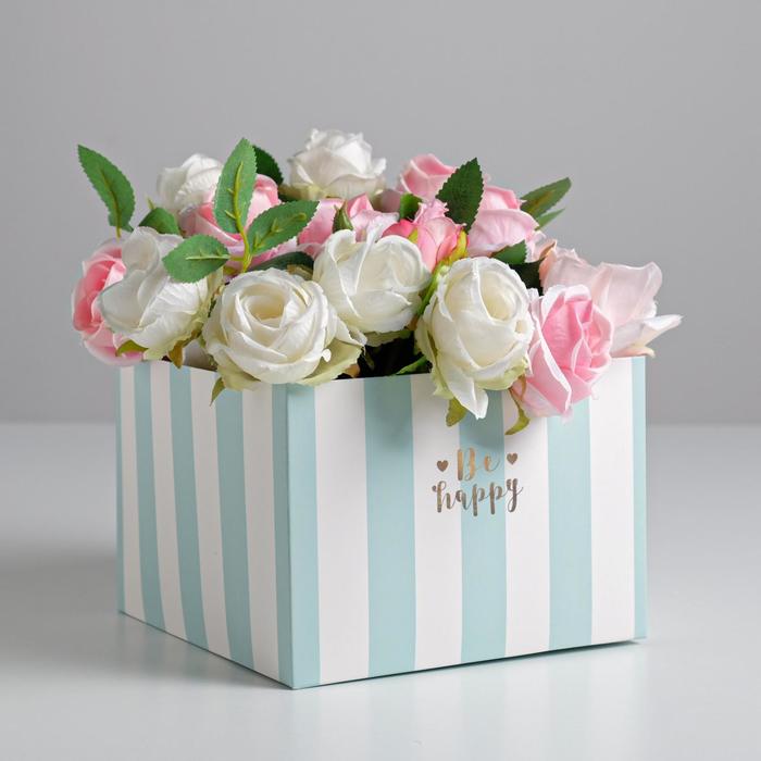Коробка для цветов с PVC-крышкой Be happy 17 × 12 × 17 см
Коробка для цветов с PVC-крышкой Be happy 17 × 12 × 17 см